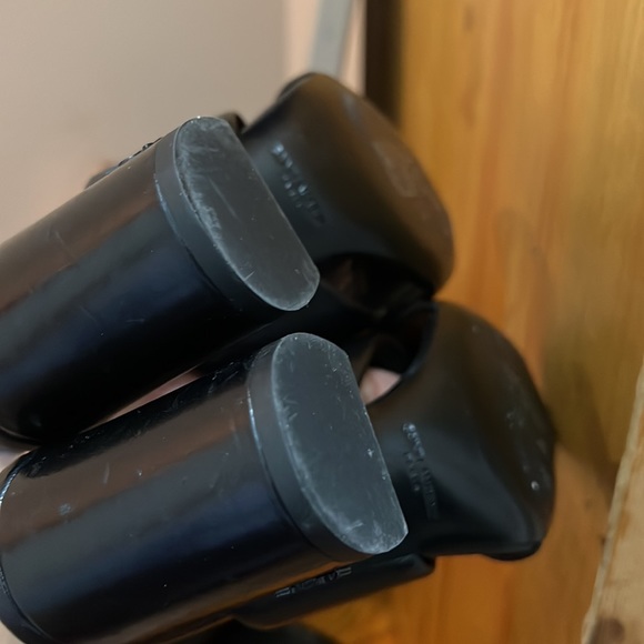 Saint Laurent Paris Black Patent Leather cross sandals slide - Picture 7 of 7